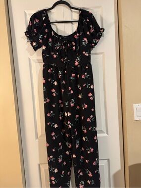 Arden B Black Floral Puff Sleeve Jumpsuit – Size Large